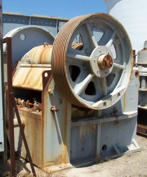 Used Cedarapids Jaw Crusher. 25 in. x 40 in. New Jaw Plates & Bearings.