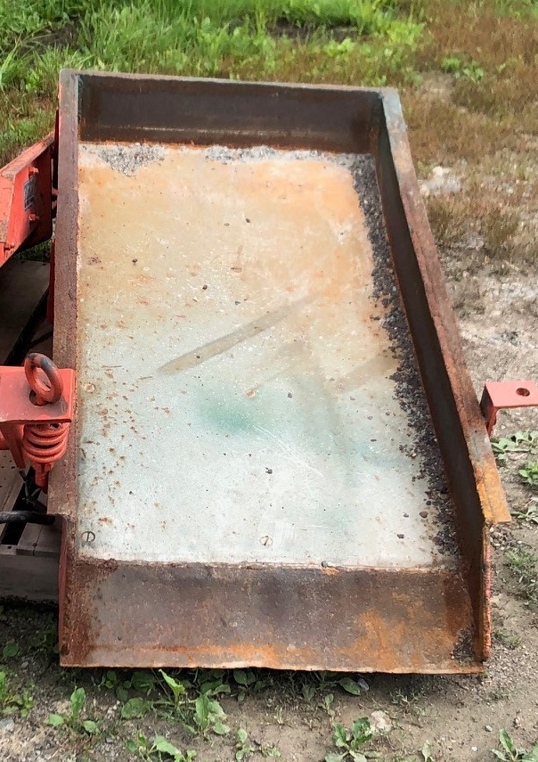 Syntron 23 in. x 50 in. Vibrating Pan Feeder
