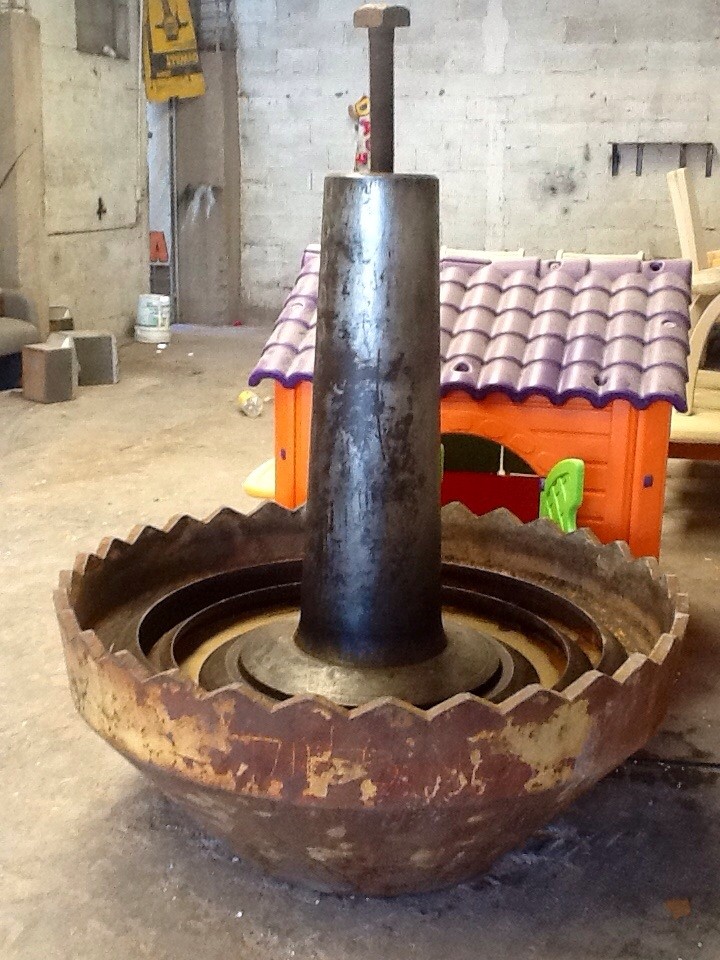 4 ft. Symons Cone Crusher Main Shaft Assembly for Sale