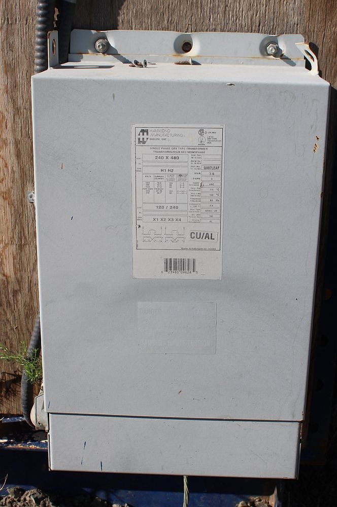 7.5 KVA Hammond 480/240 - 240/120 single phase For Sale