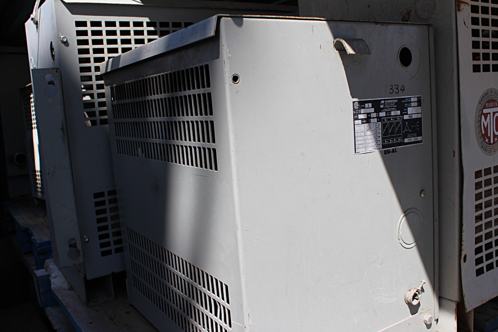45 KVA 600 - 208Y/120 Three Phase Hammond Transformer For Sale