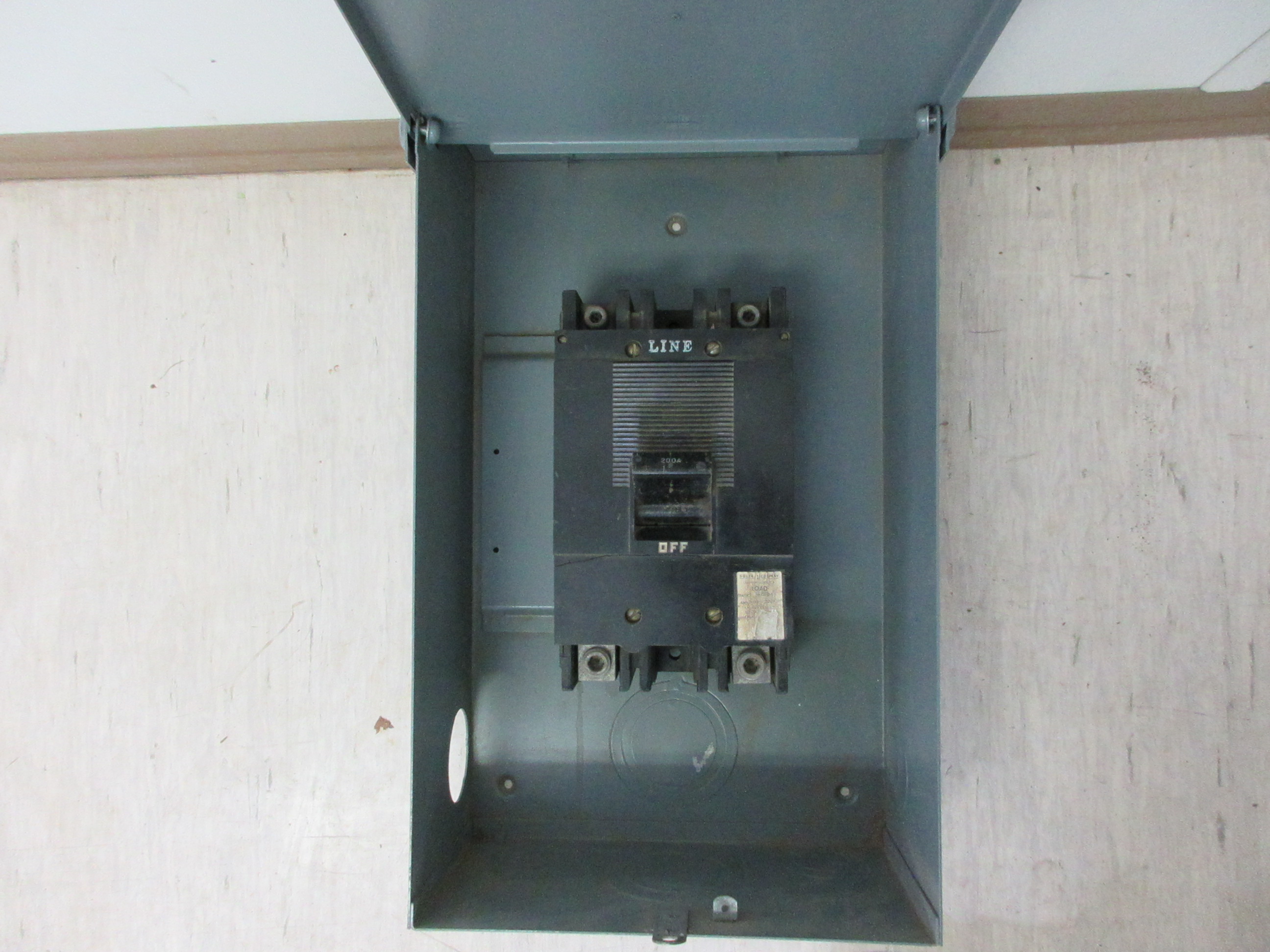Square D 200 Amp 3 Pole Breaker