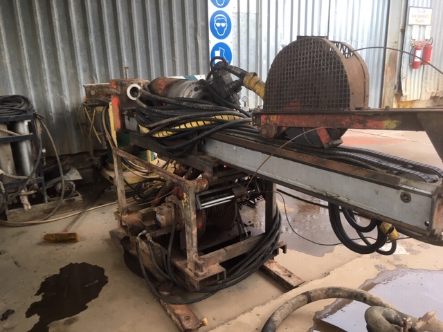 Carottier diamant souterrain hydraulique électrique Sandvik DE130