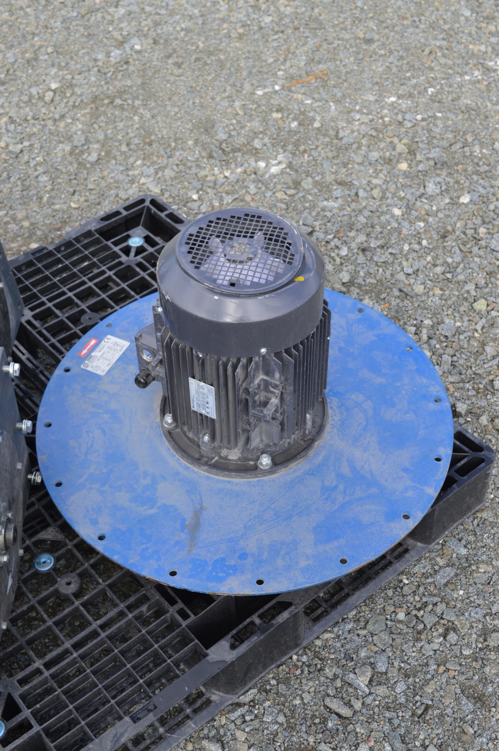 Sama 28 in. Ventilation Fan