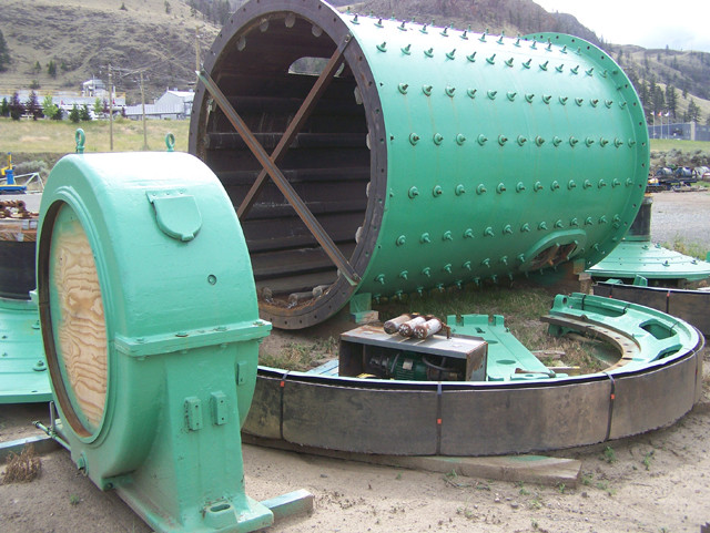9.5 ft x 14 ft. Long Allis Chalmers Ball Mill for Sale