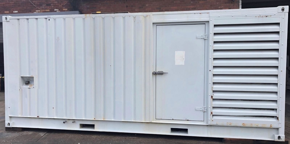 Cummins 650 kW Diesel Generator