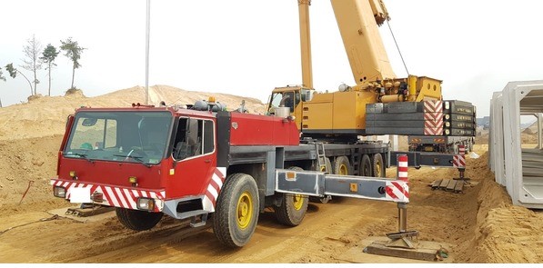 Liebherr 225 Ton Mobile Crane