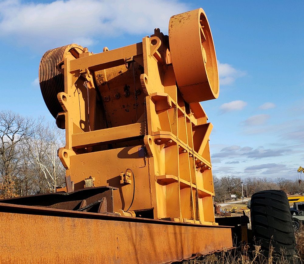 Universal 44" x 48" Jaw Crusher