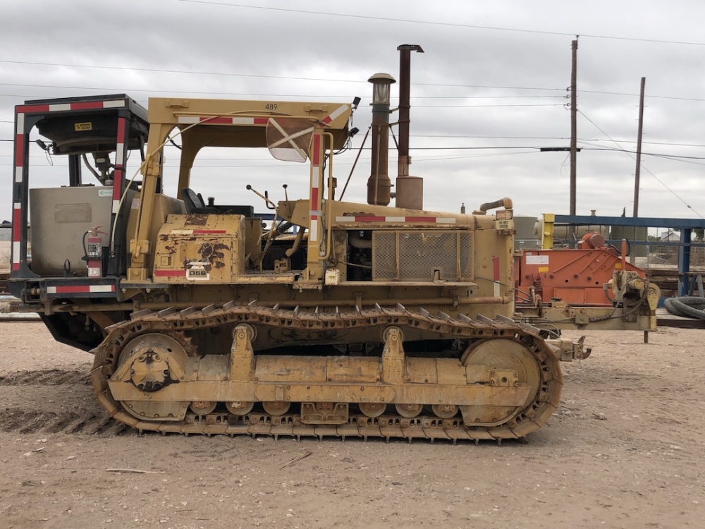 Plate-forme de trou de drainage sur chenilles CAT D5B