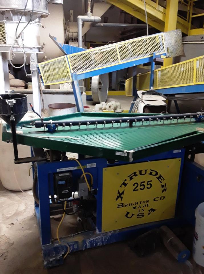 MSI Xtruder 255 Concentrating Table