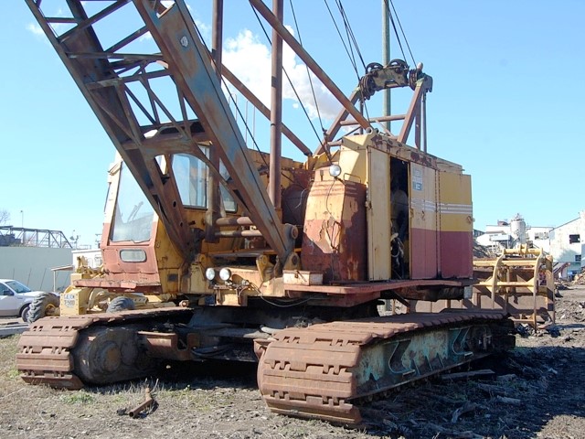 Bucyrus-Erie 85 Ton Crawler Crane