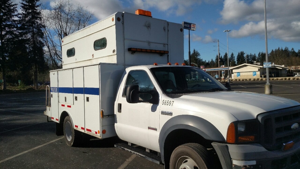 2005 Ford F550 XL Super Duty Truck
