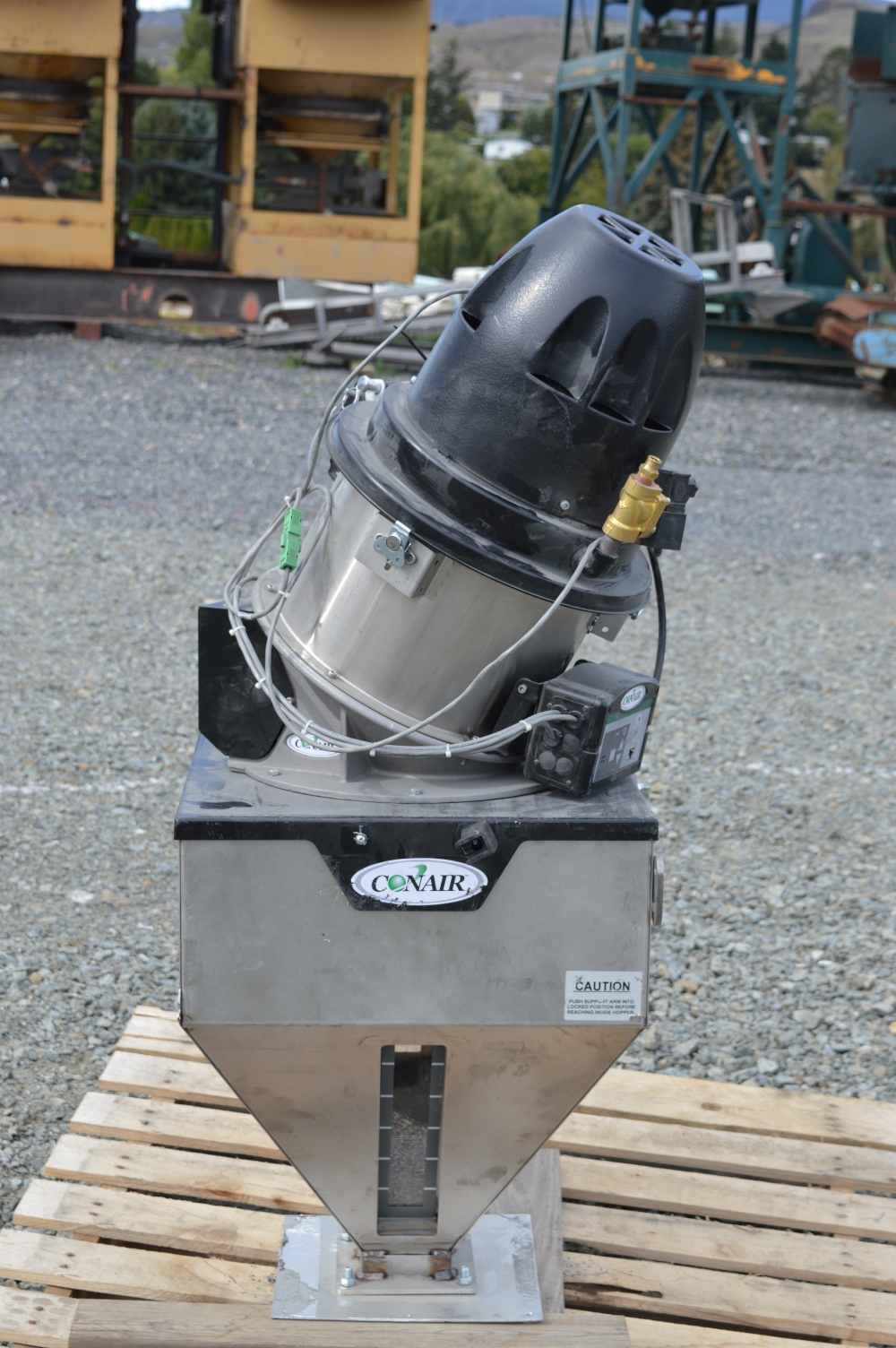 Conair Self Contained Vacuum Loader