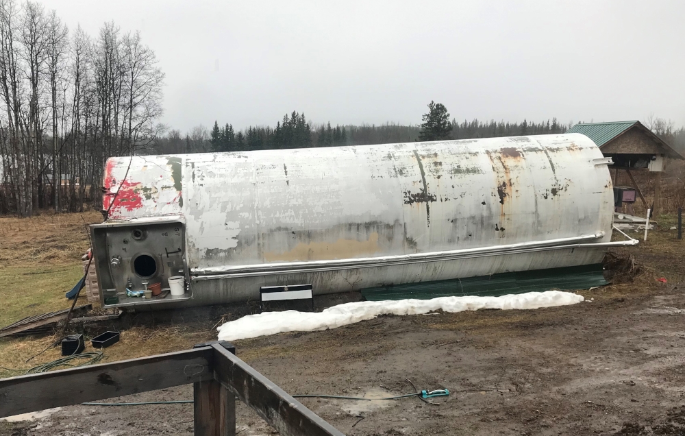 20,000 Gallon Stainless Steel Tank