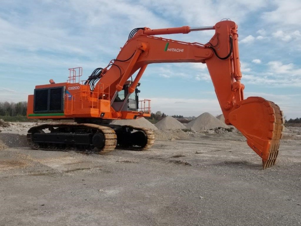 Hitachi EX1200BE-5 Excavator
