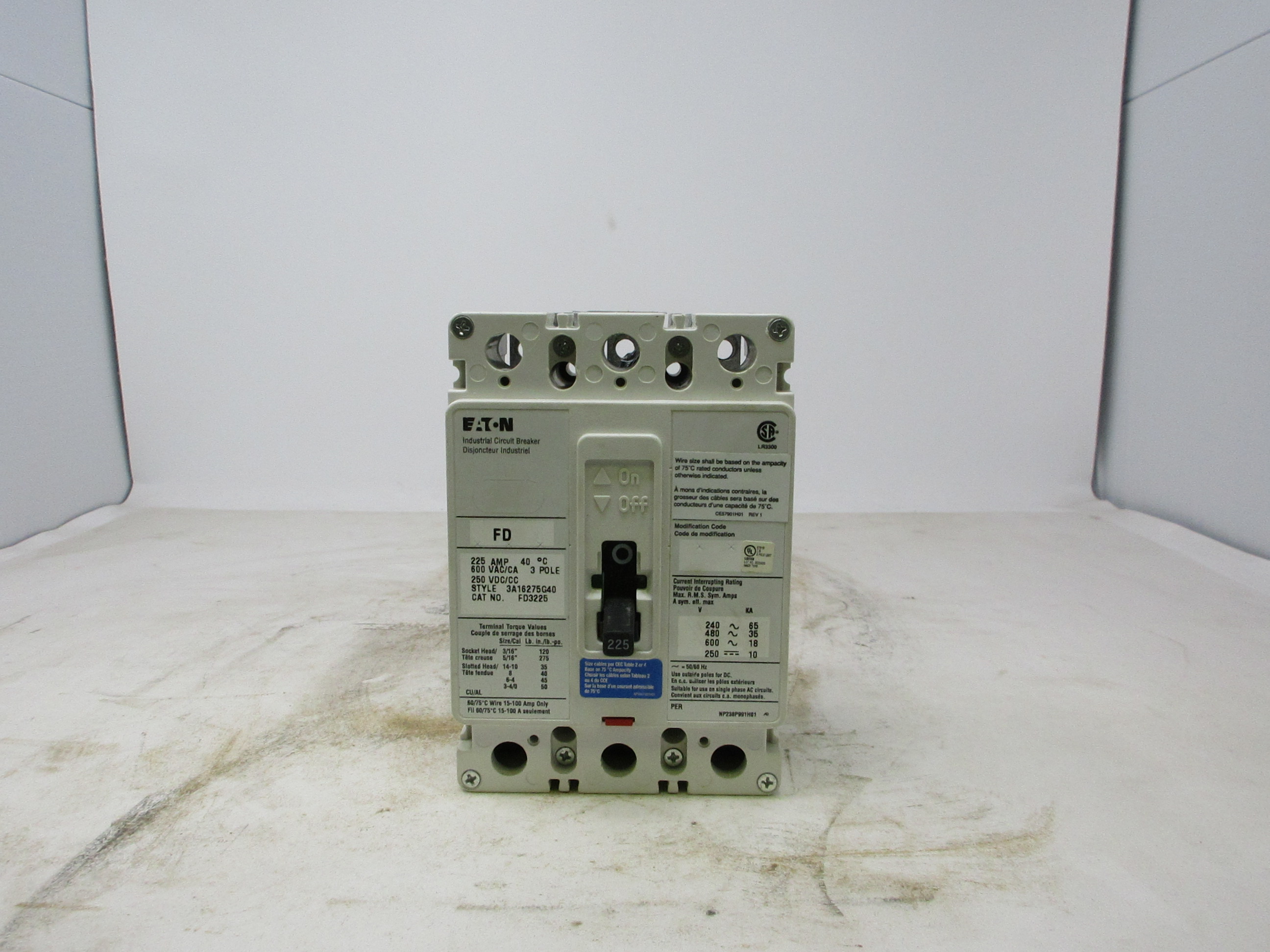 Disyuntor EATON FD de 225 amperios y 3 polos