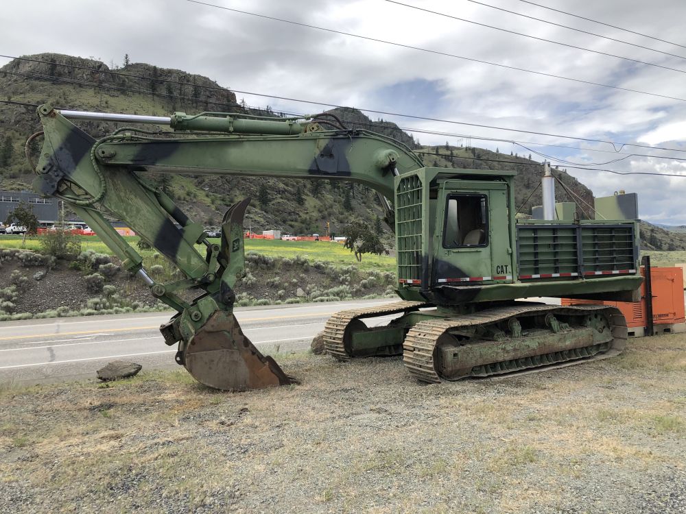Caterpillar 235 Excavator