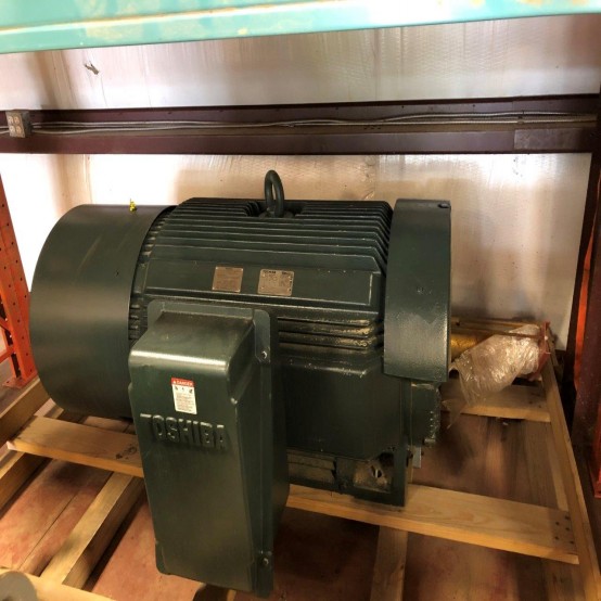 Toshiba 400 HP 575 Volt Electric Motor