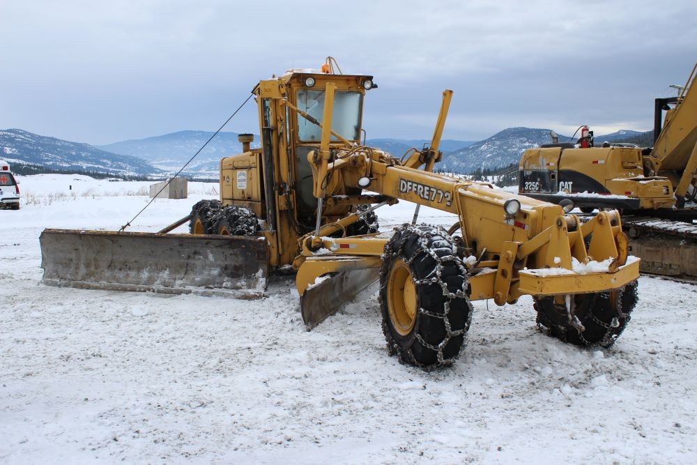 John Deere 722 Grader