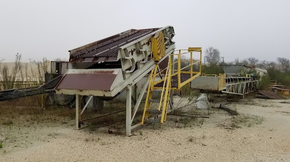 5 ft. x 14 ft. Single Deck Incline Screen