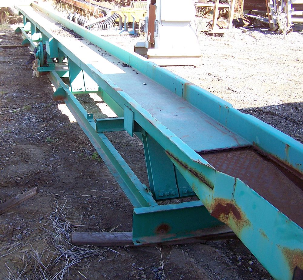18 in. wide x 39 ft. long Vibrating Conveyor