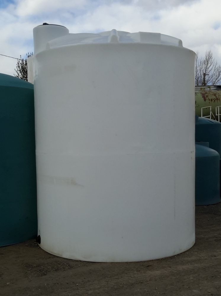 Vertical RK 3000 Gallon Storage Tank