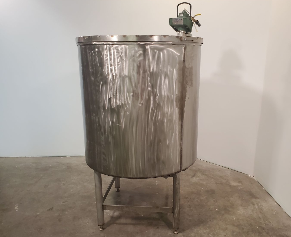 Réservoir de mélange vertical en acier inoxydable de 220 gallons