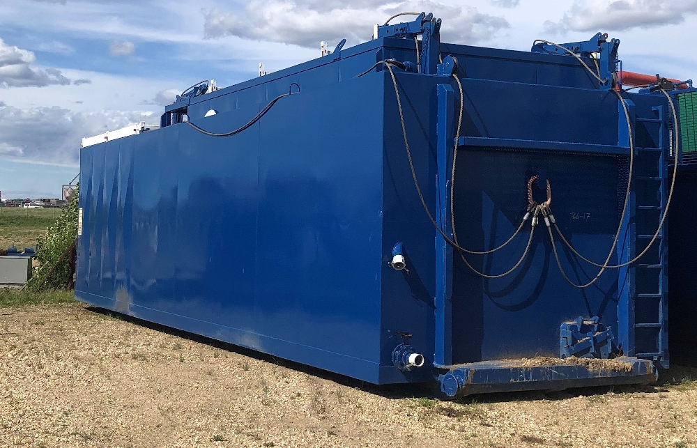Oilfield Doghouse/Water Storage Combo