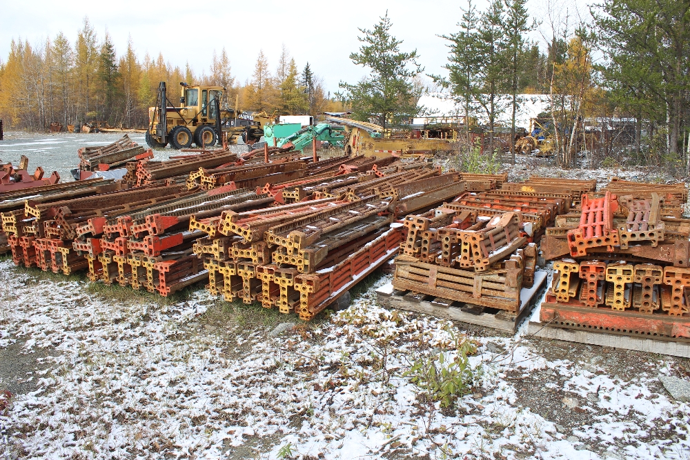 2 Alimak STH-5L Air Operated Raise Climbers