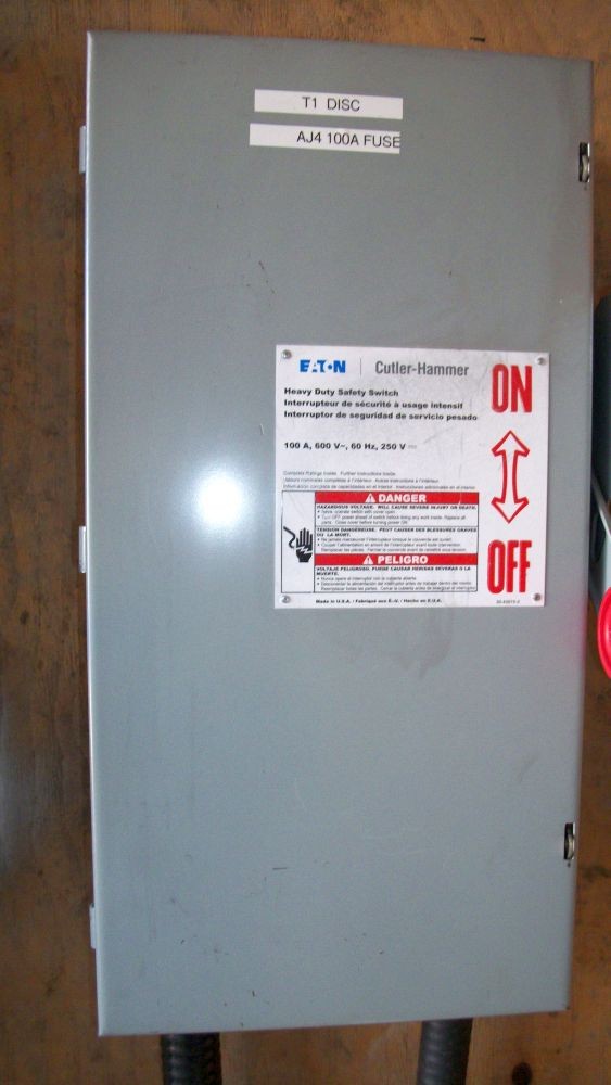Cutler Hammer 100 amp Fusible Disconnect