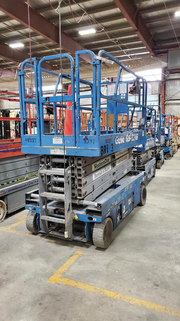 GS3246 Scissor Lift