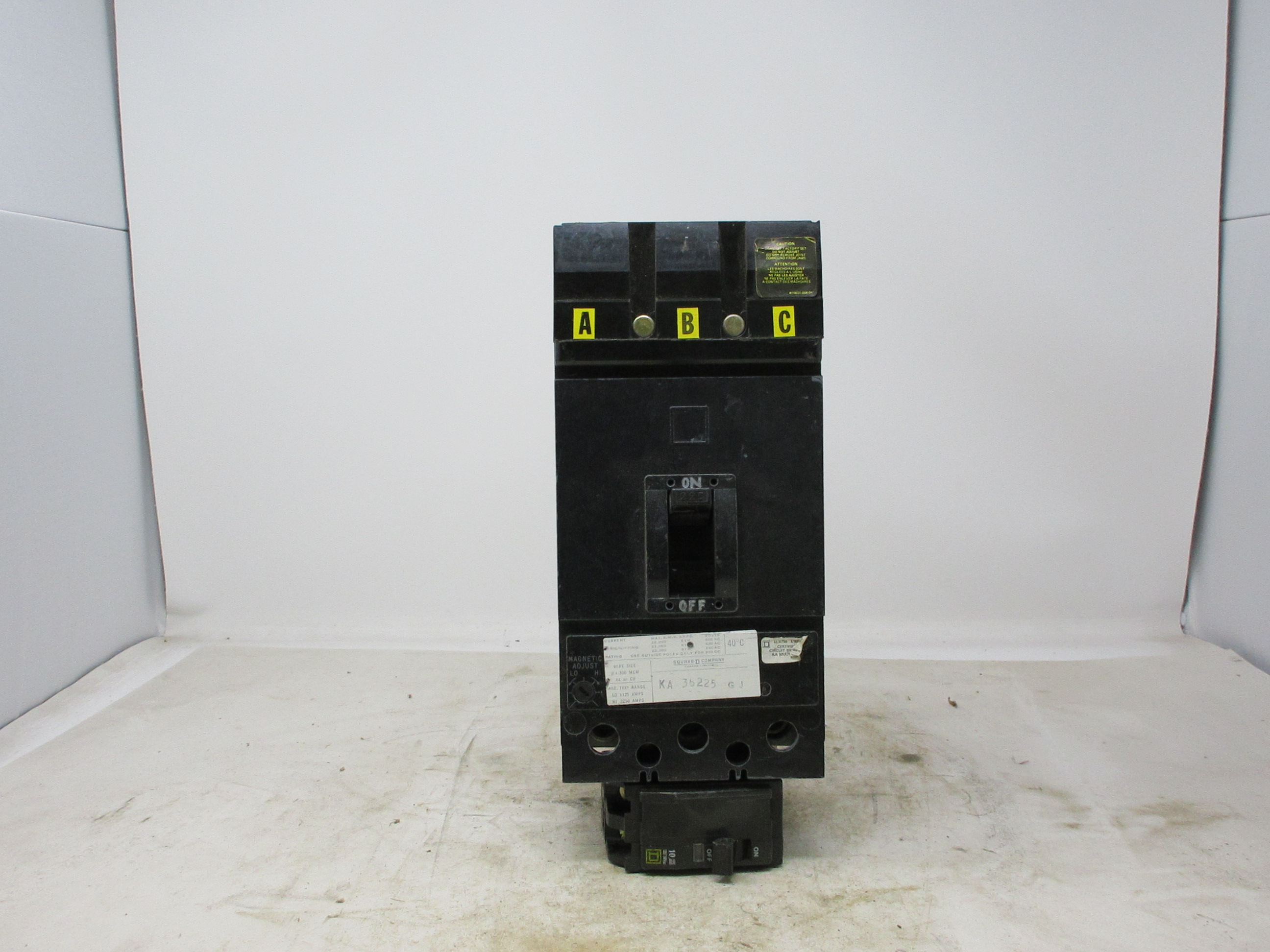 Square D 3 Pole 225 Amp Breaker