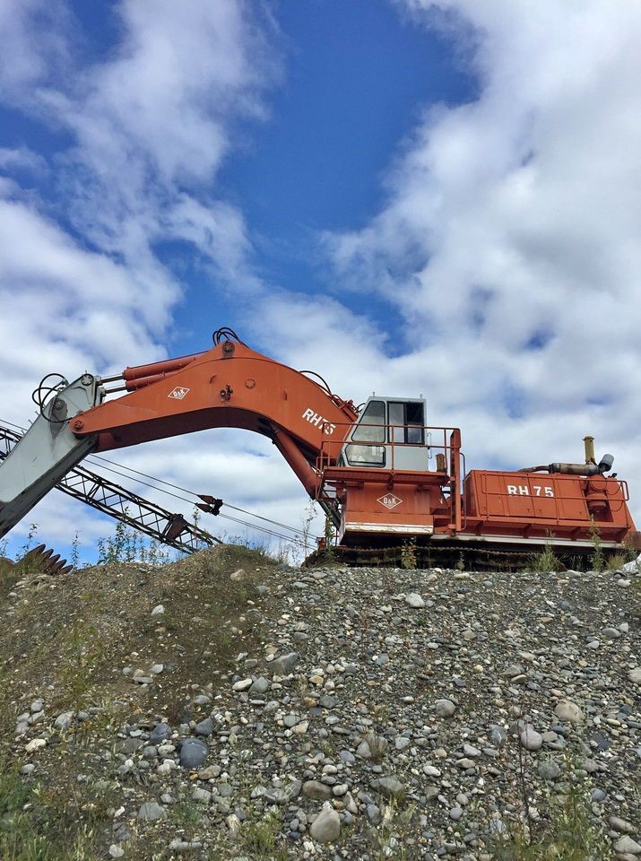 O&K RH75 Excavator