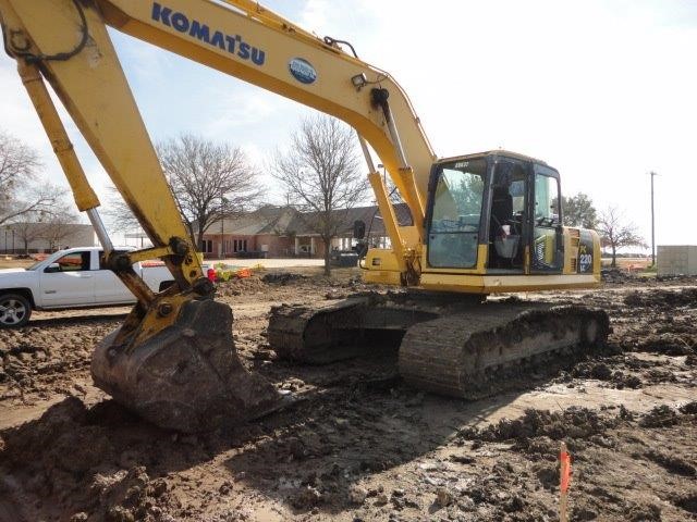 Komatsu PC220LC-8 Excavator