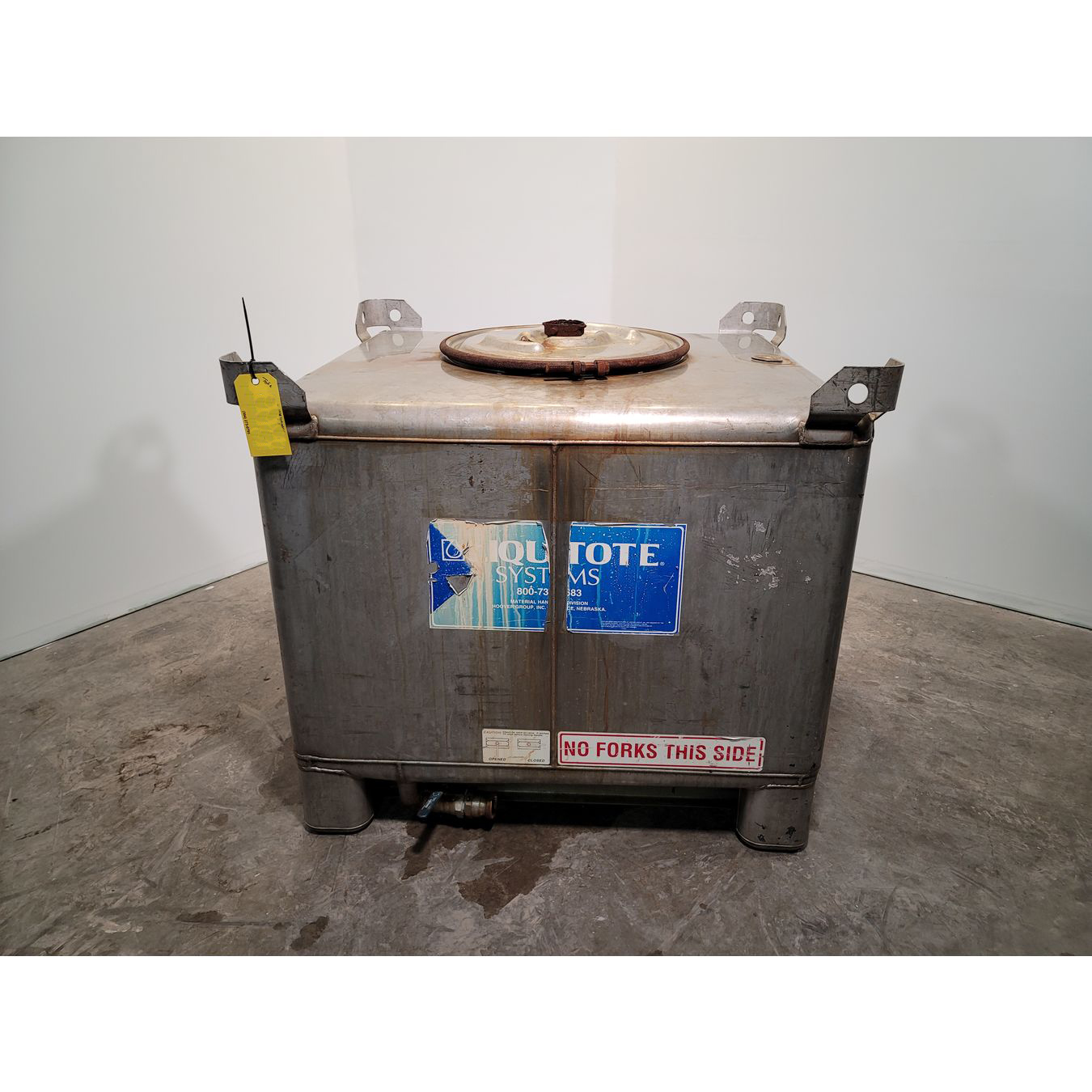 300 Gallon Stainless Steel Portable Tote Tank