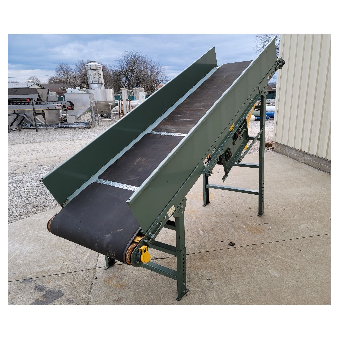 34 in. x 11 ft. Incline Slider-bed Trough Belt Conveyor