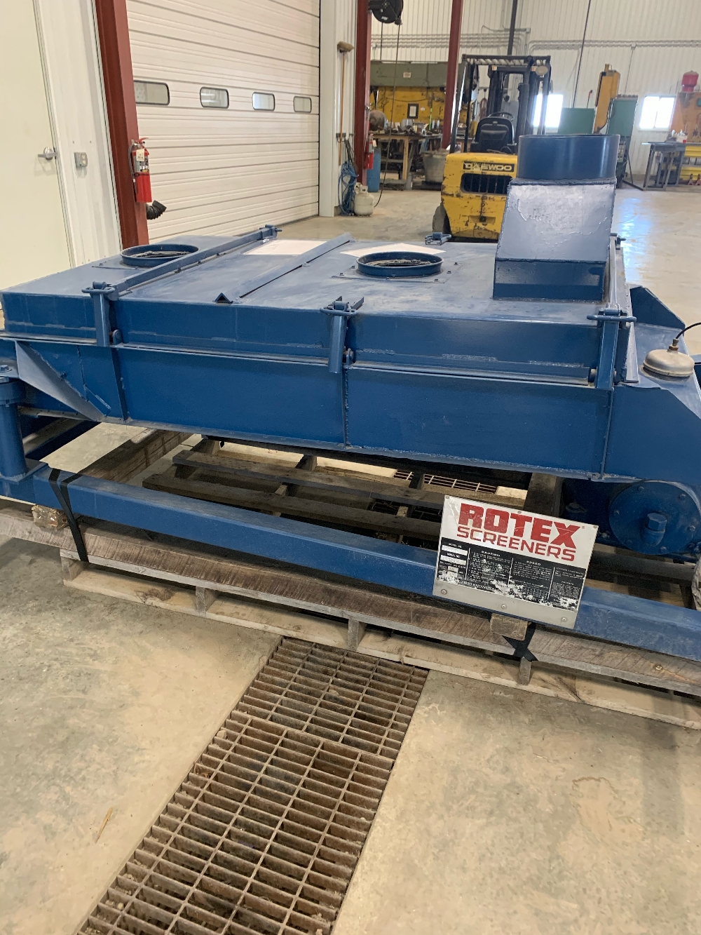40 in. x 56 in. Single Deck Incline Screen