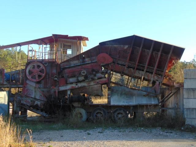 Cedar Rapids 42 x 28 Crushing Plant