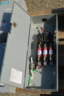 Siemens 200 Amp Fusible Disconnect