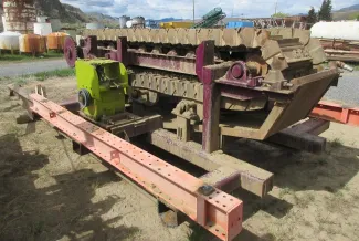 32in x 11ft Apron Feeder