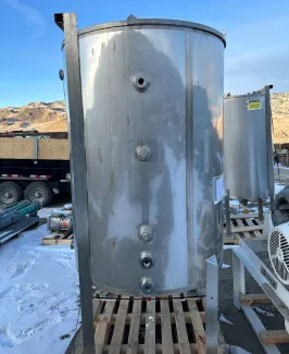 400 Gallon Stainless Steel Tank