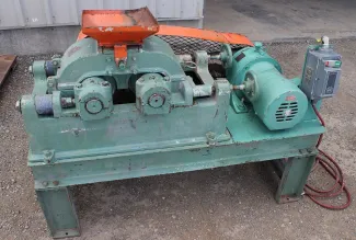 Denver 10 in x 6 in Roll Crusher