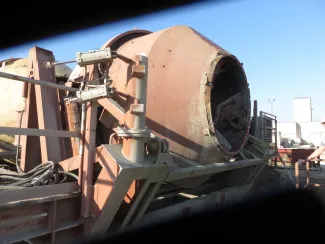 12yd³ Erie Strayer Mixer