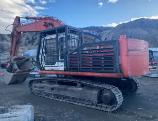 1995 Hitachi EX-220 Excavator