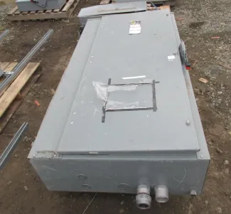 Desconectador Fusible Square D de 800 amp