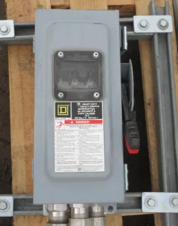 Desconectador Fusible Square D de 30 amp