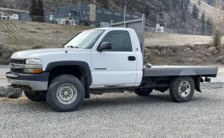 2001 Chevrolet Silverado 2500 HD Flat Deck Truck