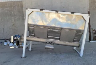 200ft³ Stainless Hopper with Auger Discharge