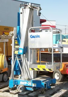 Genie AWP30 Electric Personnel Lift