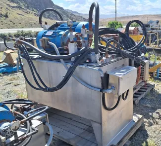 Groupe hydraulique à double moteur